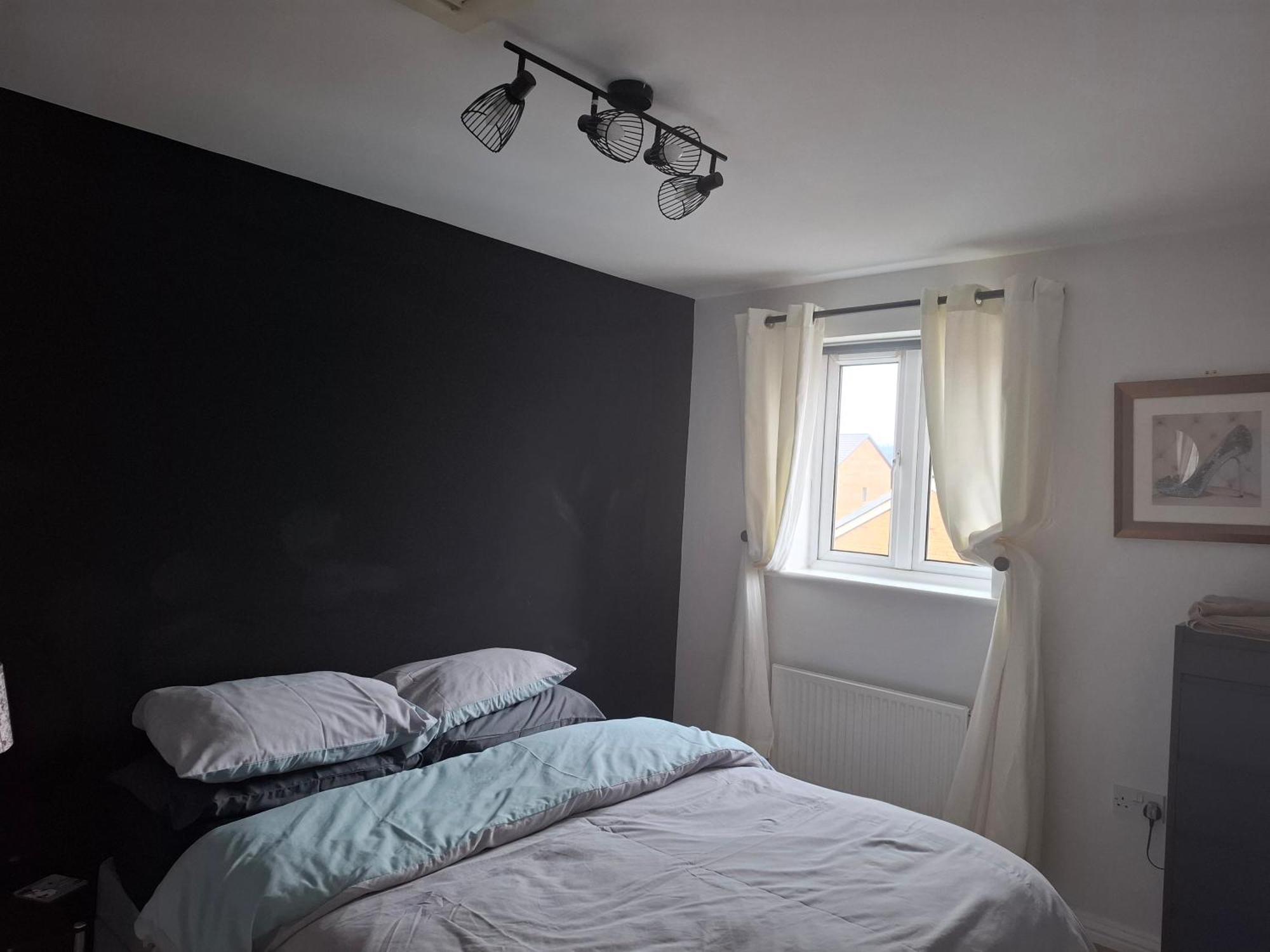 Driftmark Beachfront Location Aberavon Beach Sea Views Large Driveway Parking Private Site Fibre Optic Wi Fi Port Talbot Esterno foto