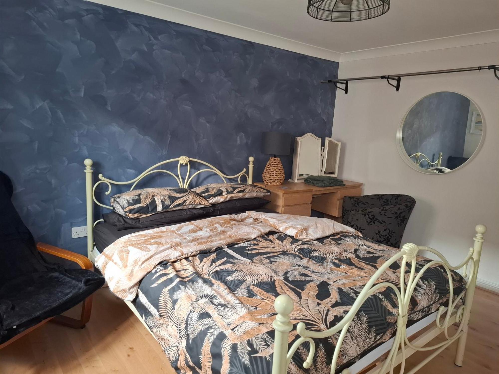 Driftmark Beachfront Location Aberavon Beach Sea Views Large Driveway Parking Private Site Fibre Optic Wi Fi Port Talbot Esterno foto